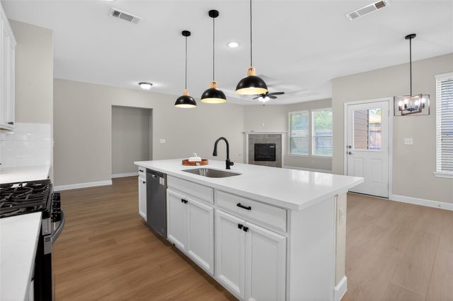 2080 Lost Timbers Drive, Conroe, TX 77304