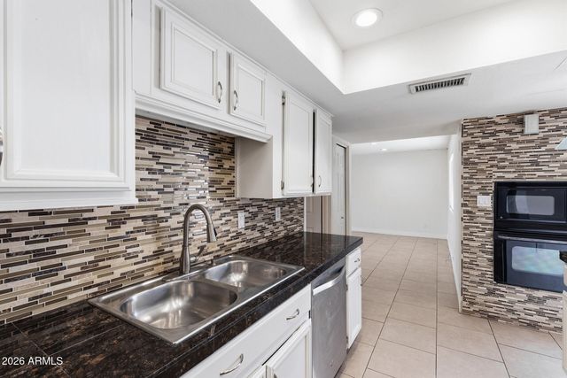 3109 W LOMA Lane, Phoenix, AZ 85051