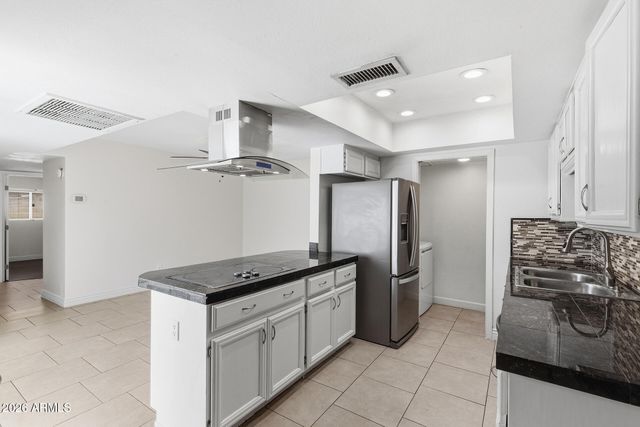 3109 W LOMA Lane, Phoenix, AZ 85051