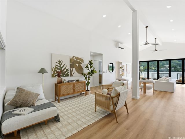 7157 Makaa Street, Honolulu, HI 96825