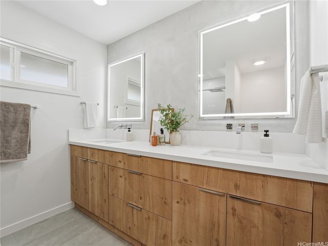 7157 Makaa Street, Honolulu, HI 96825