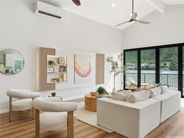 7157 Makaa Street, Honolulu, HI 96825