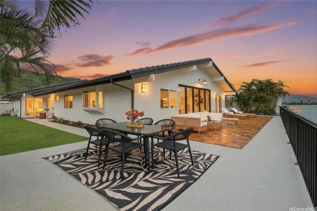 7157 Makaa Street, Honolulu, HI 96825