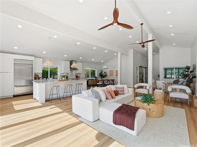 7157 Makaa Street, Honolulu, HI 96825