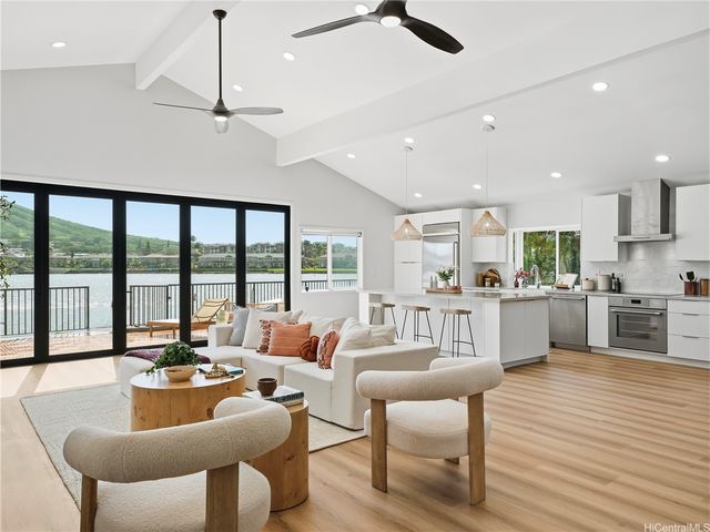 7157 Makaa Street, Honolulu, HI 96825