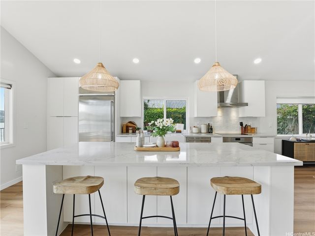 7157 Makaa Street, Honolulu, HI 96825