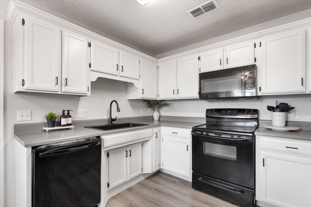 416 Barking Dr, Smyrna, TN 37167