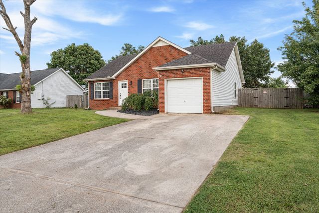 416 Barking Dr, Smyrna, TN 37167