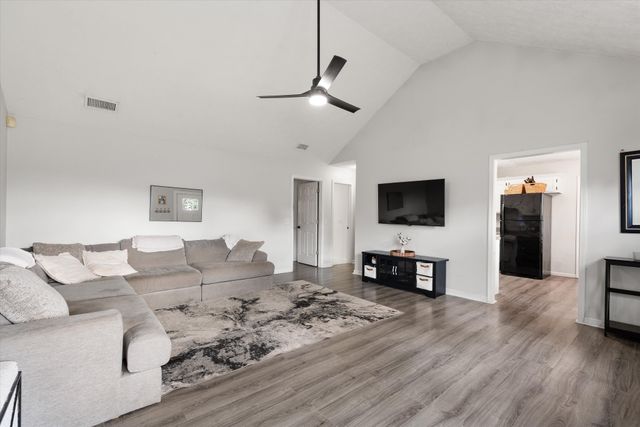 416 Barking Dr, Smyrna, TN 37167