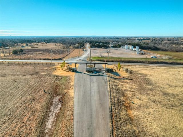 21200 Rush Creek Road, Edmond, OK 73025