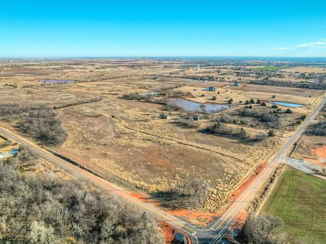21200 Rush Creek Road, Edmond, OK 73025