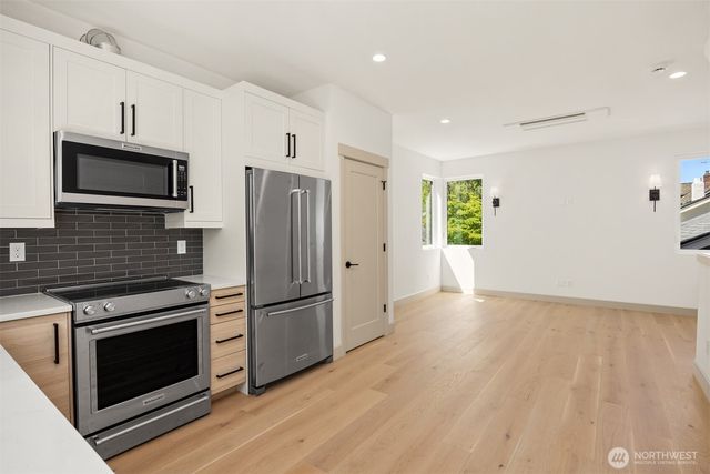 1255 NE 100th Street, Seattle, WA 98125