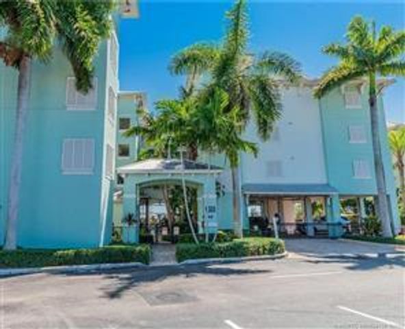 815 NW Flagler Avenue 302, Stuart, FL 34994