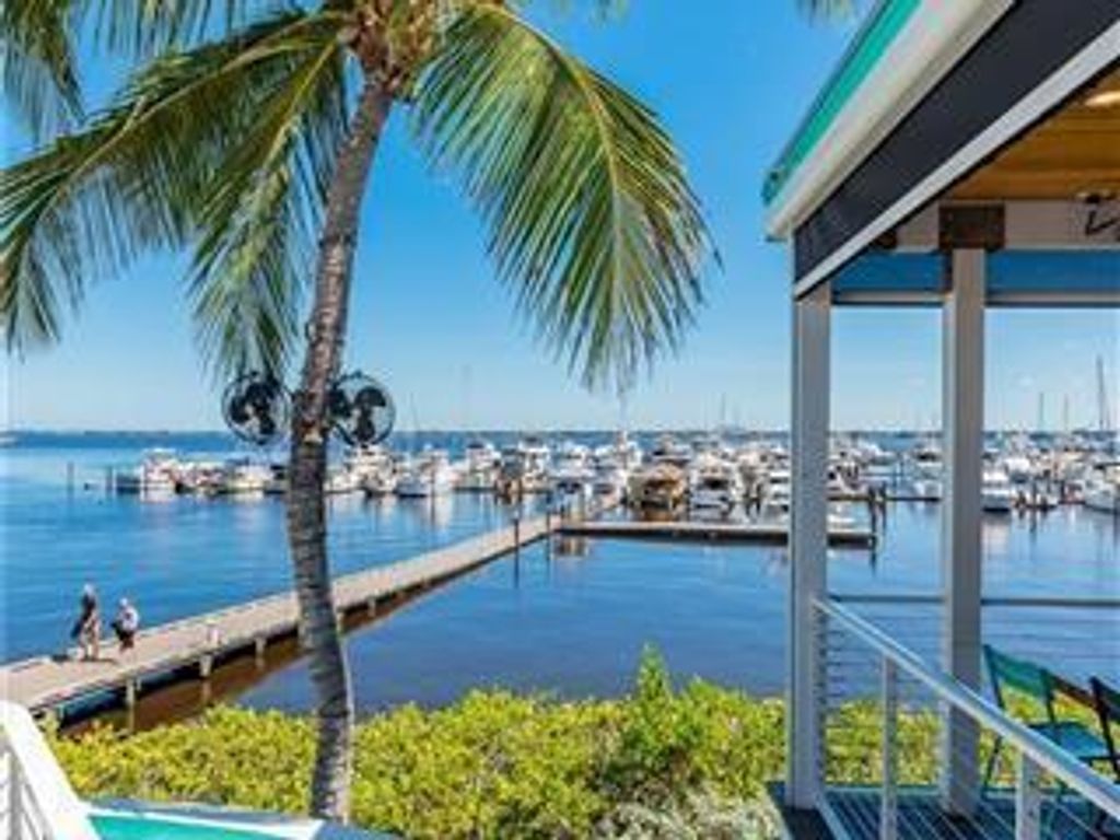 815 NW Flagler Avenue 302, Stuart, FL 34994