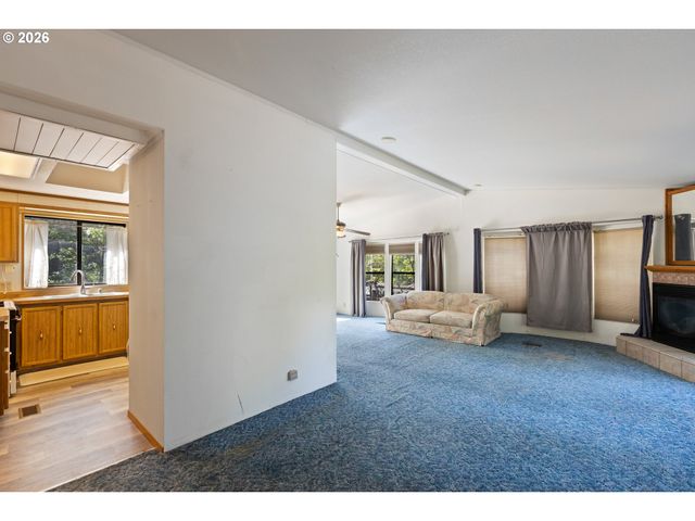 508 GAEL Ln, Myrtle Creek, OR 97457