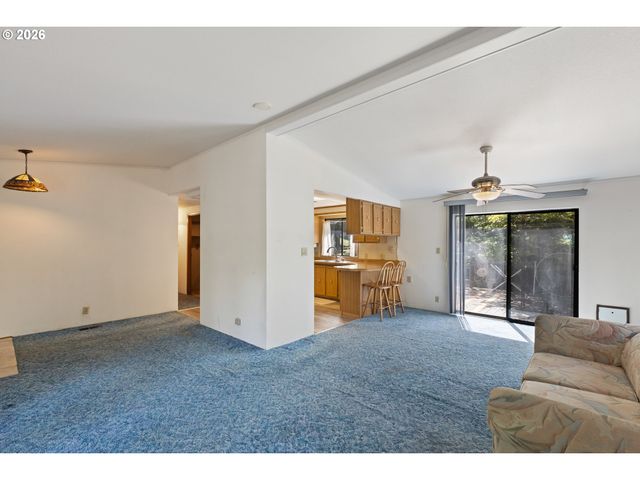 508 GAEL Ln, Myrtle Creek, OR 97457