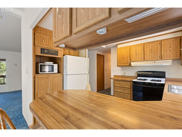 508 GAEL Ln, Myrtle Creek, OR 97457