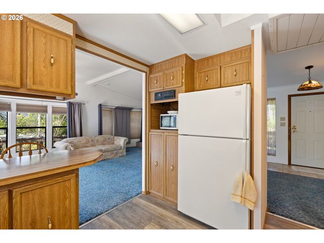 508 GAEL Ln, Myrtle Creek, OR 97457