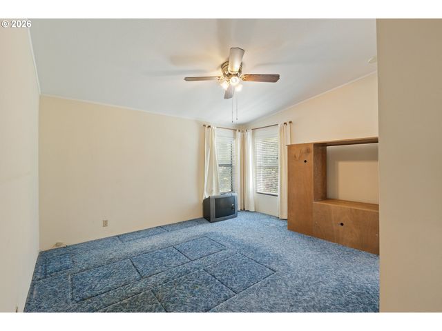 508 GAEL Ln, Myrtle Creek, OR 97457