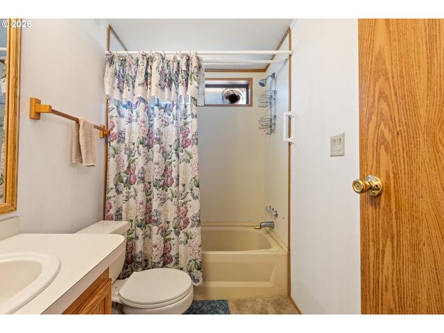 508 GAEL Ln, Myrtle Creek, OR 97457