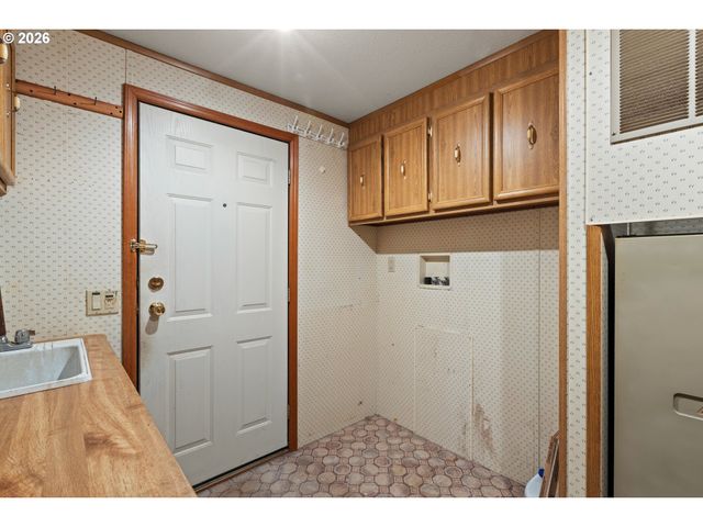 508 GAEL Ln, Myrtle Creek, OR 97457