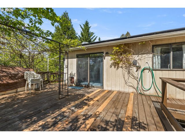 508 GAEL Ln, Myrtle Creek, OR 97457