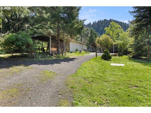 508 GAEL Ln, Myrtle Creek, OR 97457