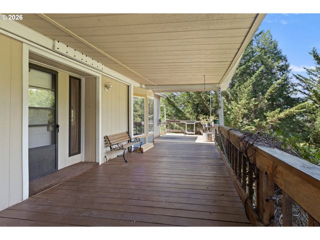 508 GAEL Ln, Myrtle Creek, OR 97457