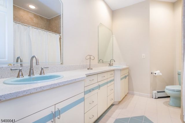 10 Sunny Ln, Green Twp., NJ 07821