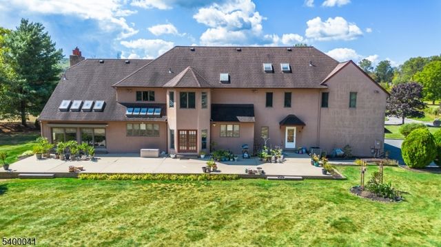 10 Sunny Ln, Green Twp., NJ 07821