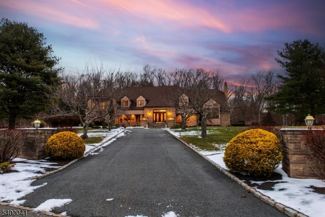 10 Sunny Ln, Green Twp., NJ 07821