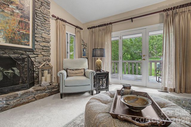 16 Clubside Drive, Asheville, NC 28804