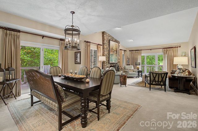 16 Clubside Drive, Asheville, NC 28804