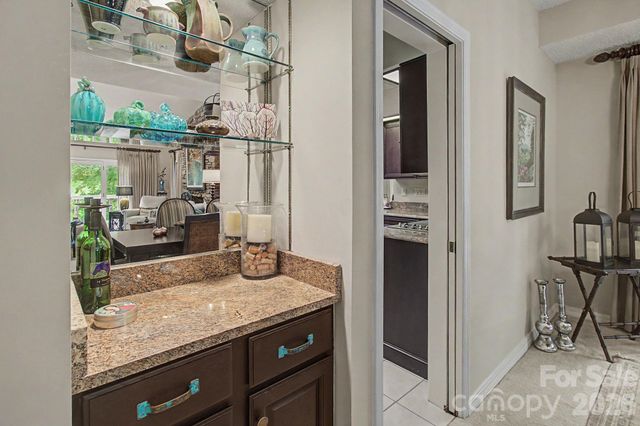 16 Clubside Drive, Asheville, NC 28804