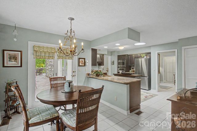 16 Clubside Drive, Asheville, NC 28804