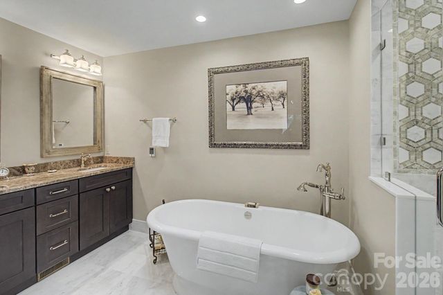 16 Clubside Drive, Asheville, NC 28804