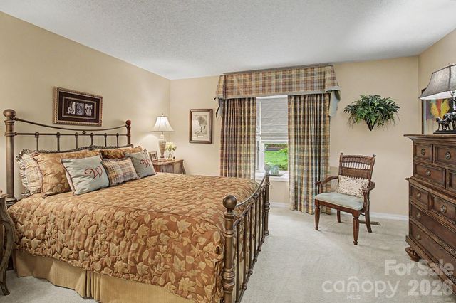 16 Clubside Drive, Asheville, NC 28804
