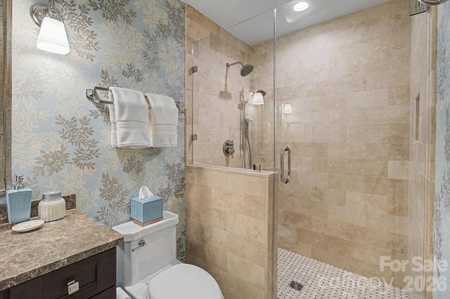 16 Clubside Drive, Asheville, NC 28804