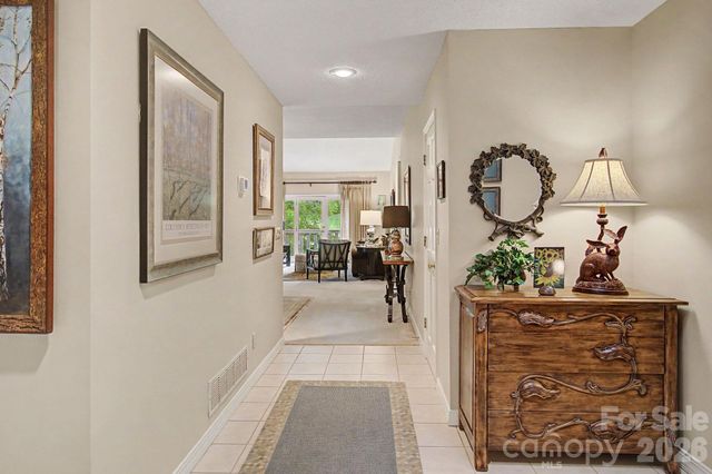 16 Clubside Drive, Asheville, NC 28804