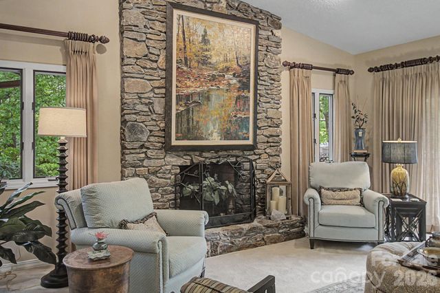 16 Clubside Drive, Asheville, NC 28804