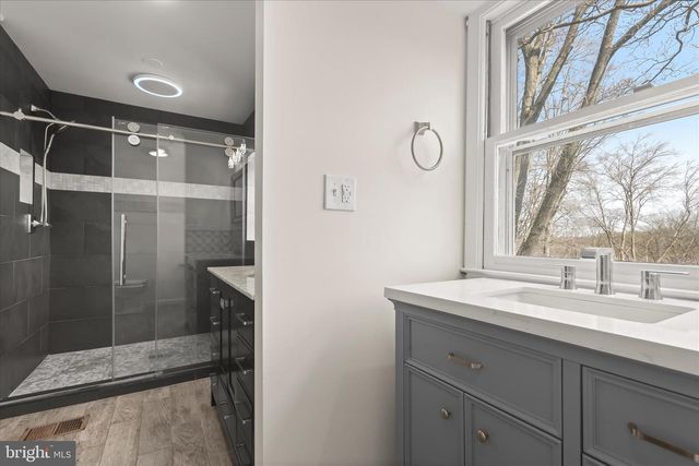 9035 OVERHILL DR, Ellicott City, MD 21042