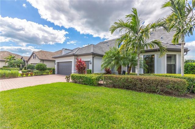 7247 Clamshell LN, Naples, FL 34114