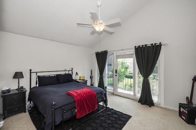 62 Chervil Common, Lake Jackson, TX 77566
