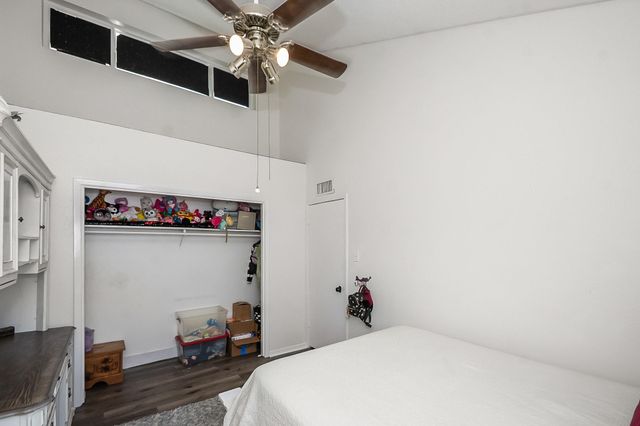 62 Chervil Common, Lake Jackson, TX 77566