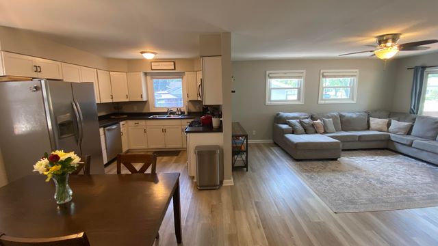 703 W North Street, Crown Point, IN 46307