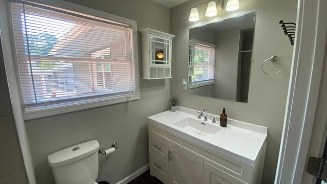 703 W North Street, Crown Point, IN 46307