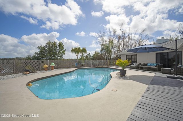 1505 S Carpenter Road, Titusville, FL 32796