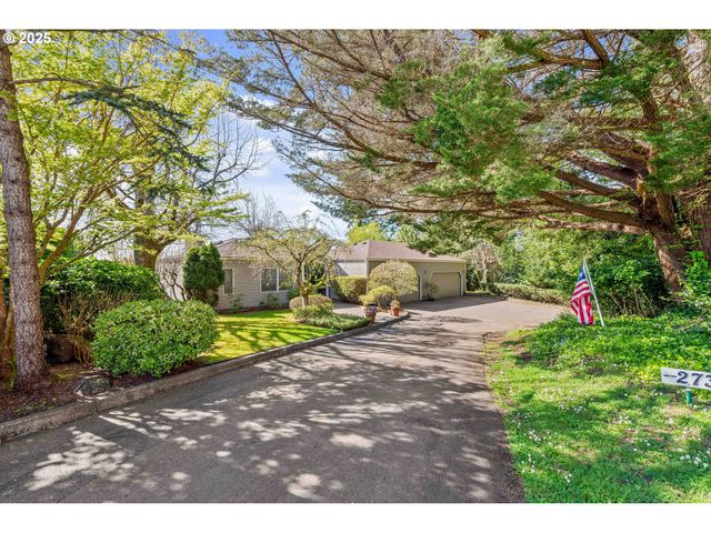 273 N HENRY St, Coquille, OR 97423