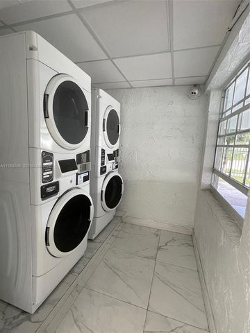 2500 SW 6th St 404, Miami, FL 33135