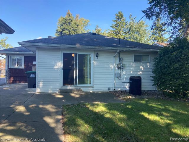 22665 Cloverlawn Street, Taylor, MI 48180